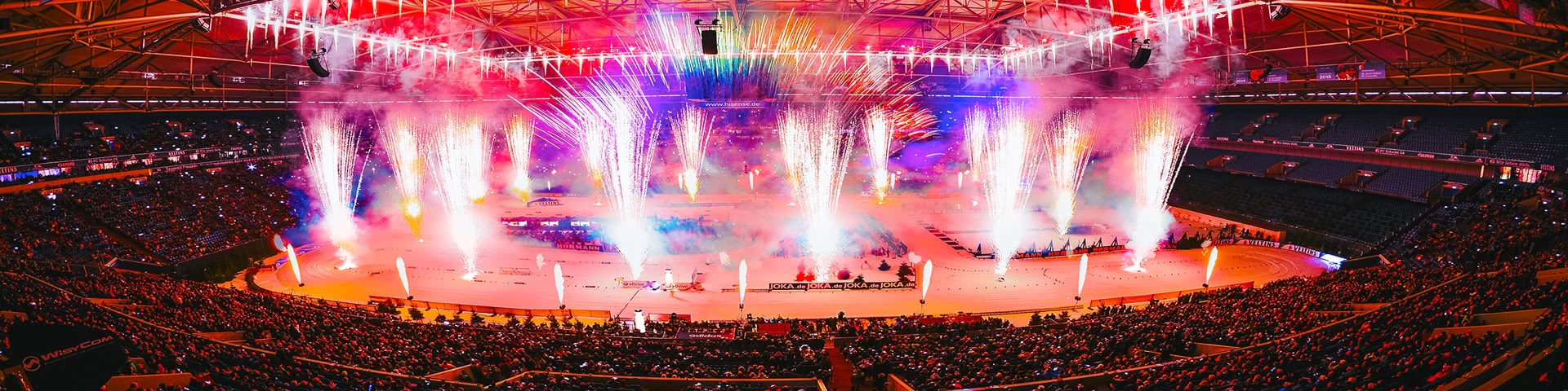 Feuerwerksspektakel in der Veltins-Arena beim Biathlon auf Schalke