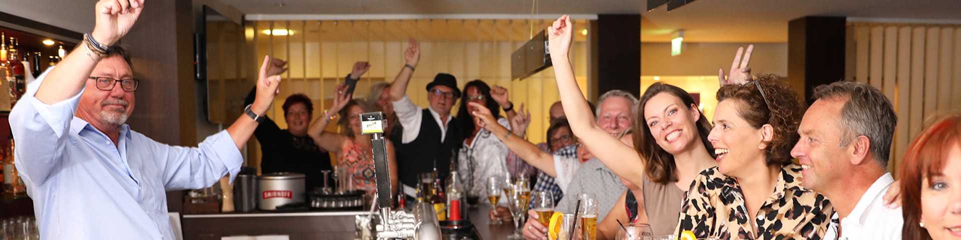 Partystimmung in der Hotelbar in Bielefeld