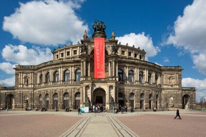 Außenansicht der Semper-Oper in Dresden