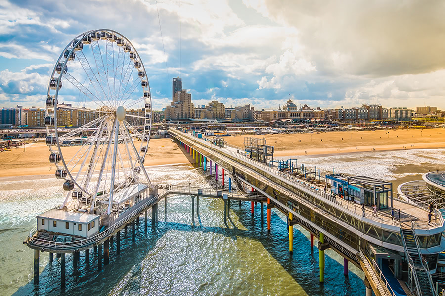 Riesenrad am Strand von Scheveningen