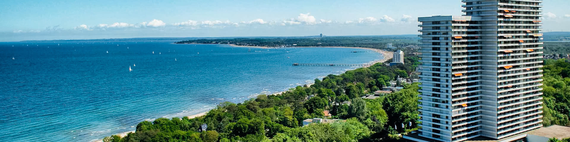 Außenansicht mit Blick auf die Ostsee vom Maritim Club Hotel Timmendorfer Strand