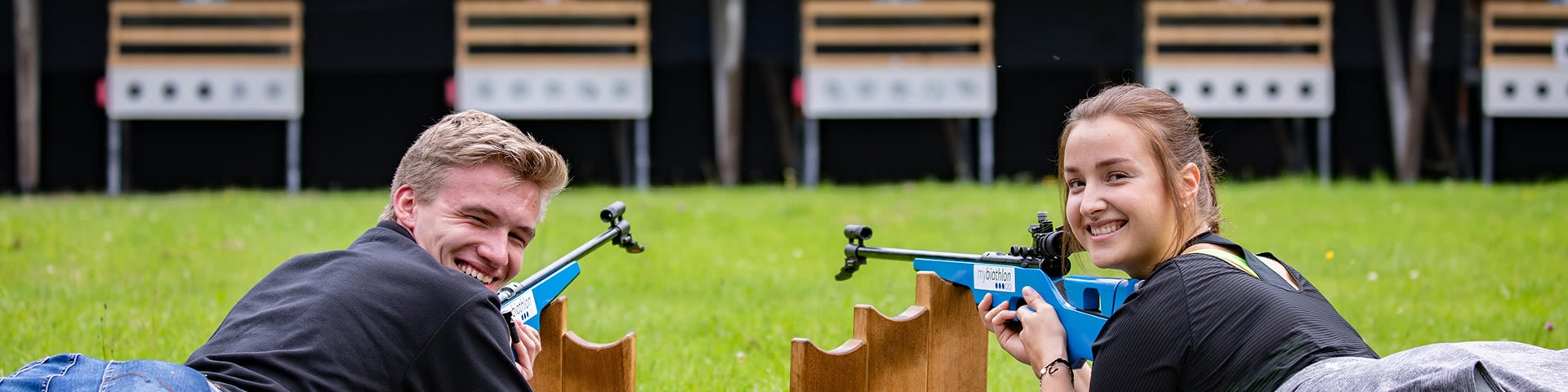 Gute Laune beim Biathlon schießen in Winterberg